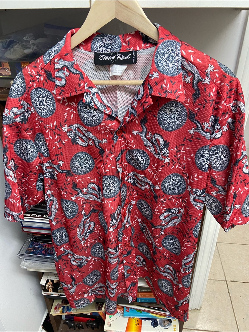 Vintage Third Rail Red Dragon-Print Short Sleeve Button-Down Shirt